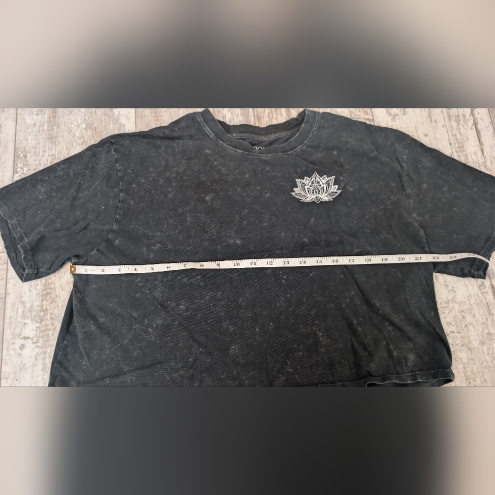 Carbon Copy Black Crewneck Tee with White Label - Picture 5 of 6